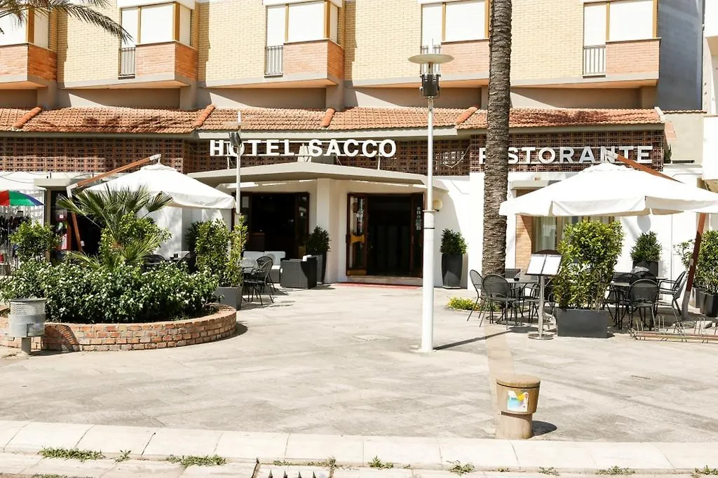 Hotel Sacco-1